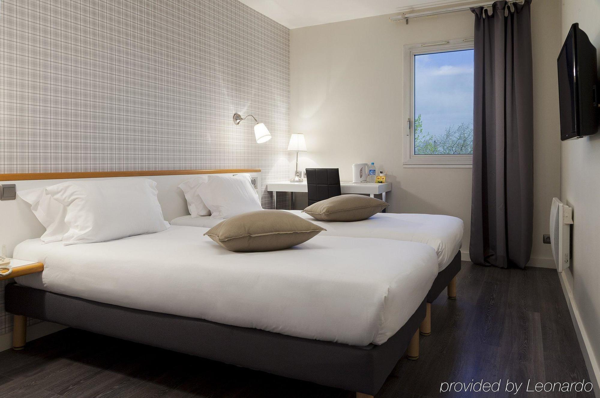 Comfort Hotel Rosporden Concarneau Екстер'єр фото